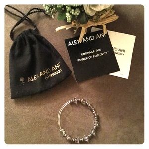 🌺 Alex & Ani Beaded Bracelet Russian Silver 🌺